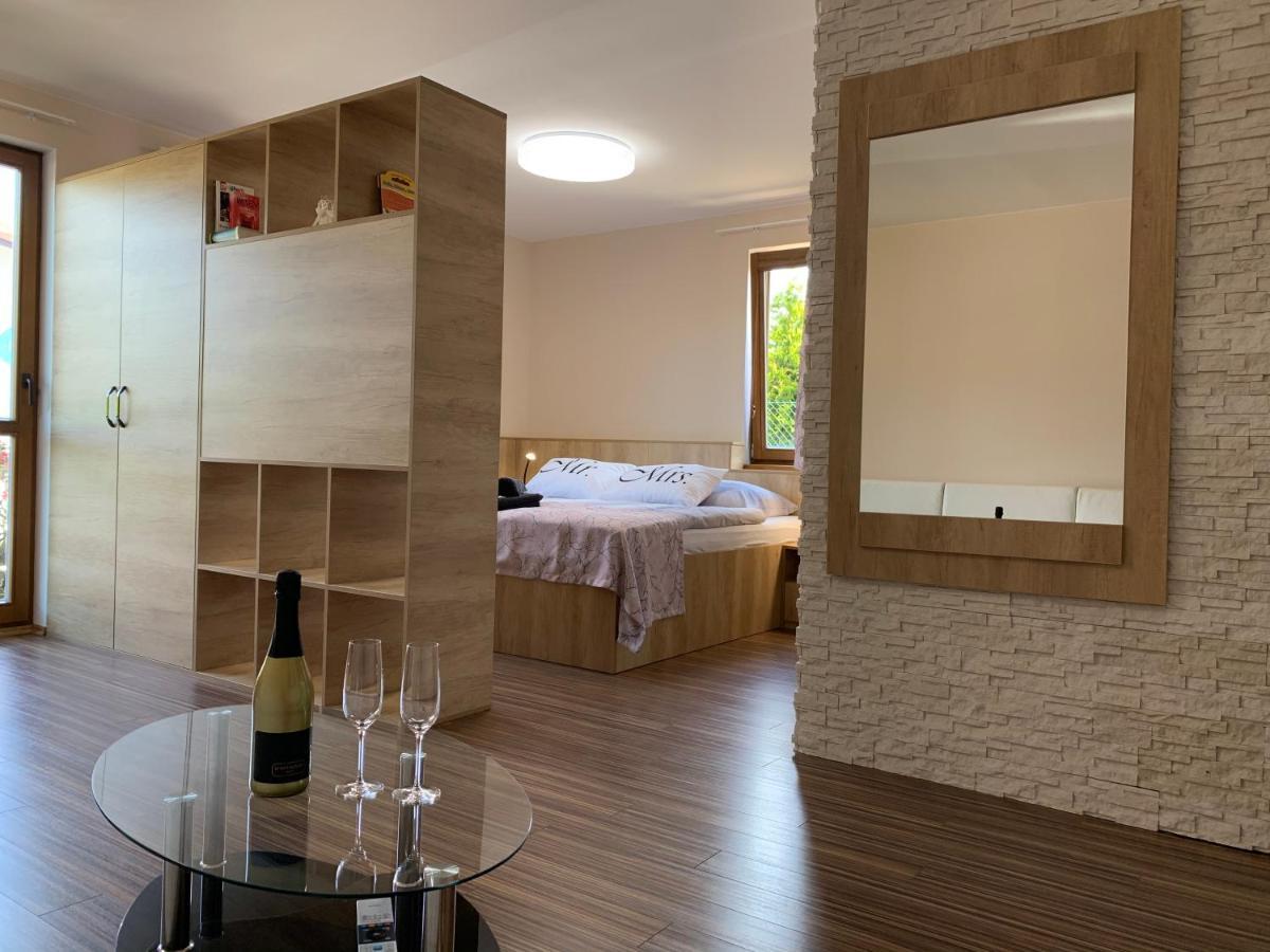 Eltako Penzion Karlovy Vary Kültér fotó