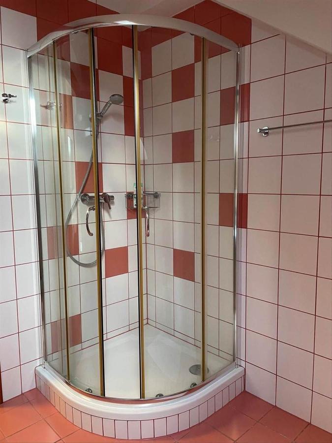 Eltako Penzion Karlovy Vary Kültér fotó